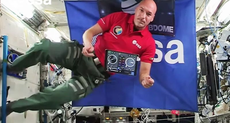 ISS-Astronaut spielt das erste DJ-Set aus dem Weltraum