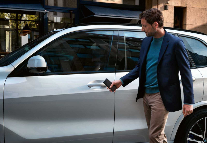 BMW wird die Unterstützung von CarPlay und Android Auto bis Juni 2021 wieder aktivieren