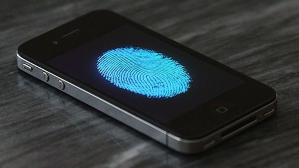 Versteckter Passcode in iOS 7 bestätigt iPhone mit Fingerabdrucksensor
