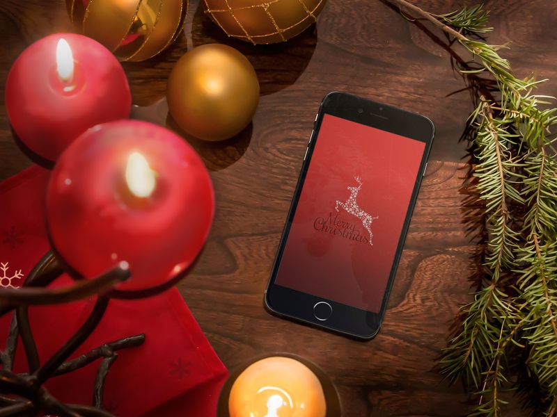 Festliche Weihnachtshintergründe für iPhone und iPad