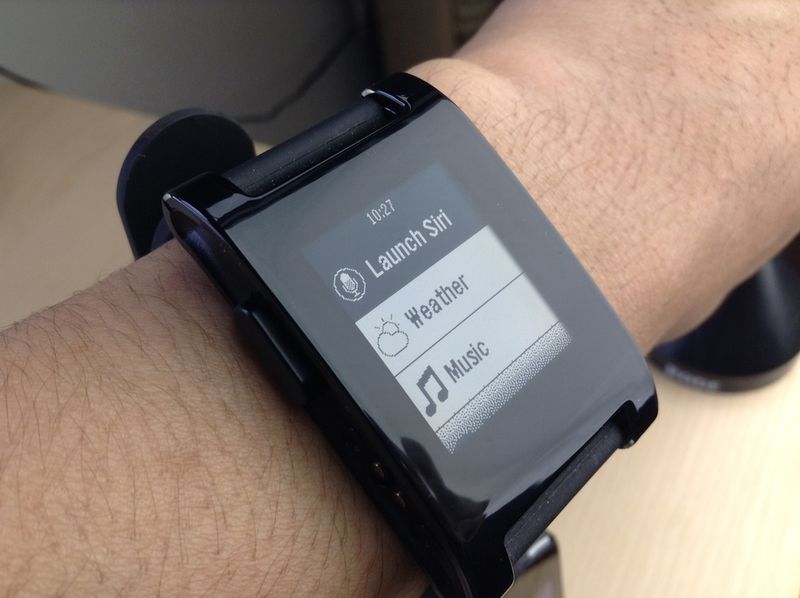 Beschwöre Siri von der Pebble Smartwatch: Detaillierte Anleitung
