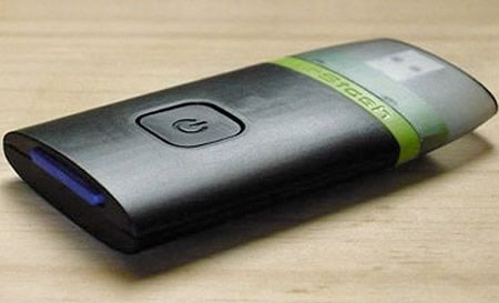Ein tragbarer kabelloser SD-Kartenleser für das iPhone